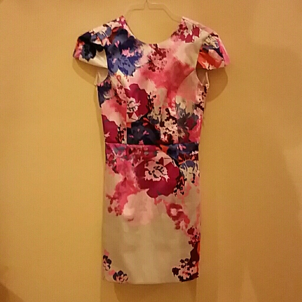 3 for 25 EUC H&M Floral print Cocktail dress